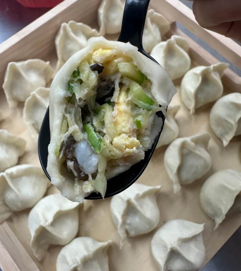 [图片：西葫芦鸡蛋木耳虾仁水饺]